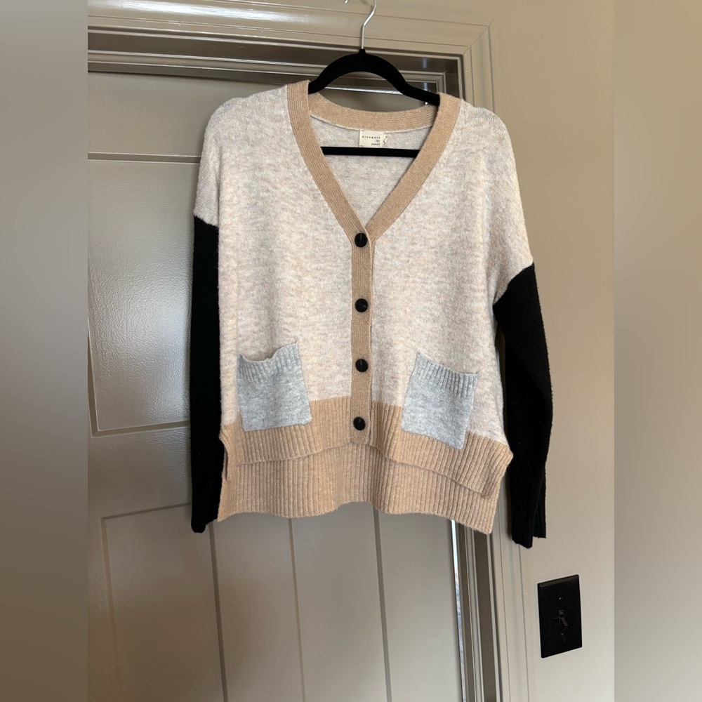 Dreamers by Debut Women's Black, Cream, and Tan Cardigan